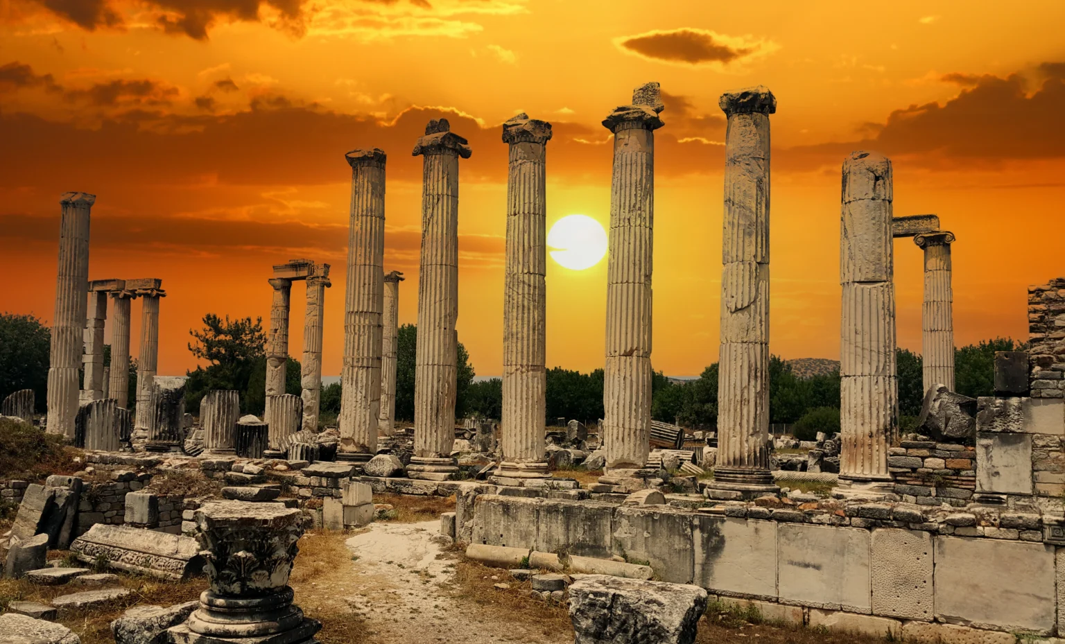 aphrodisias-was-small-ancient-greek-hellenistic-city-historic-caria-cultural (1)